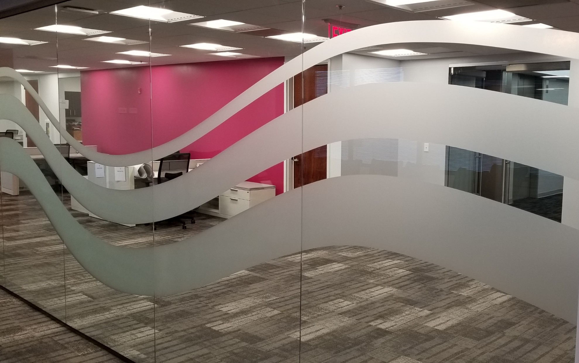 Office window film with wave-like design